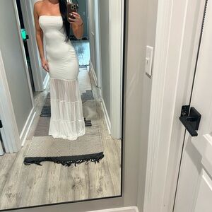 Elegant White Maxi Dress